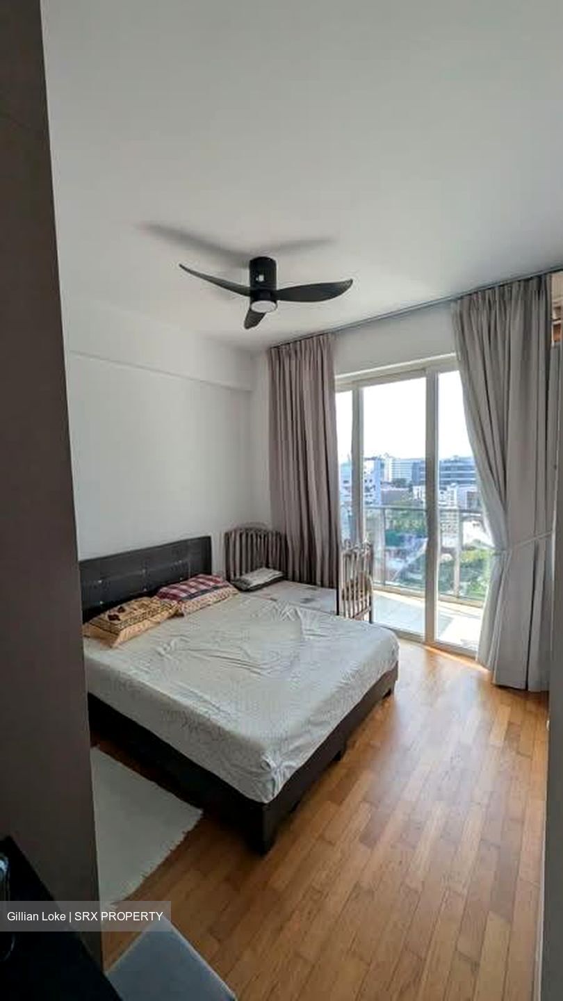 Vacanza @ East (D14), Condominium #591420941